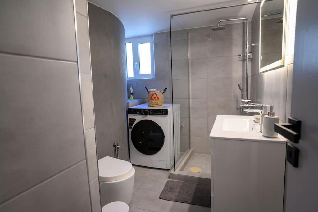 Seaview Orchid 2 Bed Elegance Daire Atina Dış mekan fotoğraf